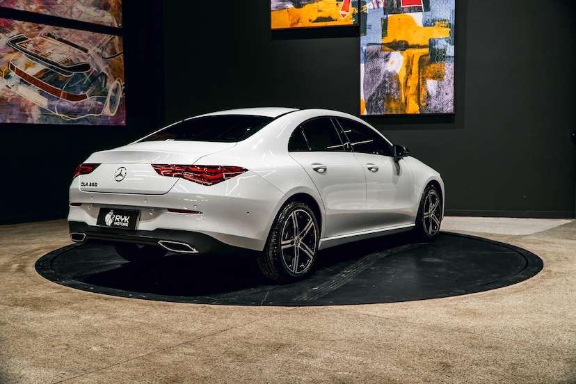 Foto do veículo MERCEDES-BENZ CLA 250 2.0 CGI GASOLINA 7G-DCT 2023 16.056 KM 239.900,00