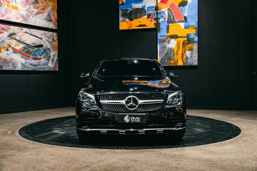 Foto do veículo MERCEDES-BENZ GLC 250 2.0 CGI GASOLINA COUPÉ 4MATIC 9G-TRONIC 2019 71.902 KM 214.900,00