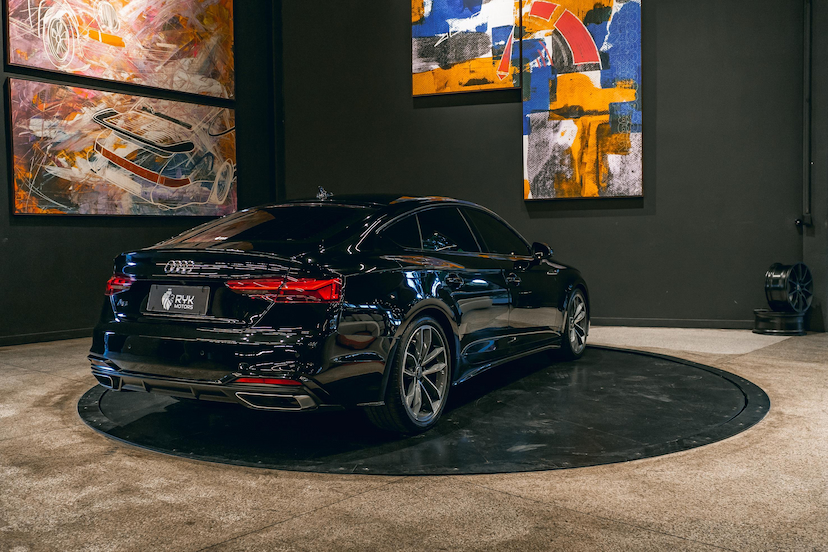 Foto do veículo AUDI A5 2.0 TFSI MHEV SPORTBACK S LINE S TRONIC 2023 43.037 KM 254.900,00