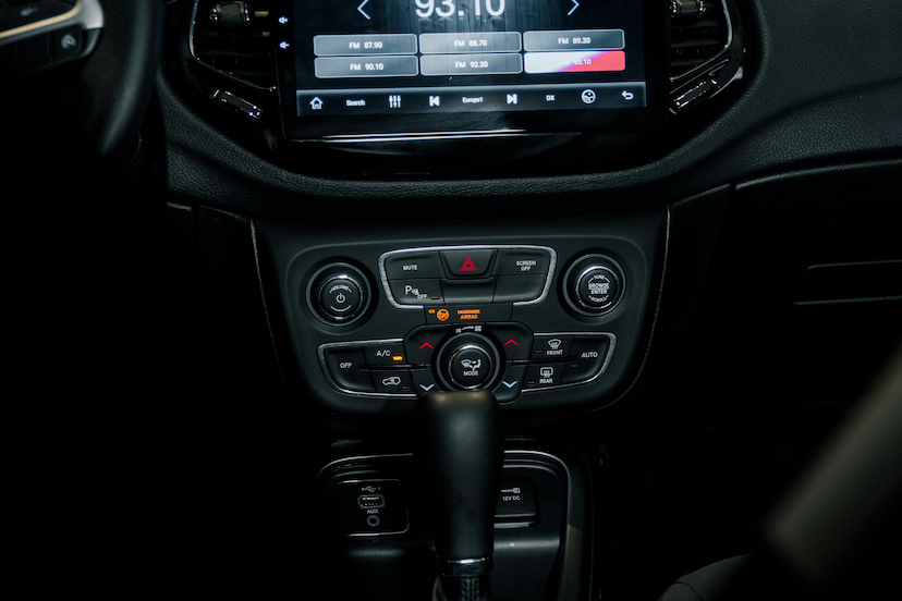 Foto do veículo JEEP COMPASS 2.0 16V FLEX SPORT AUTOMÁTICO 2020 112.932 KM 129.900,00