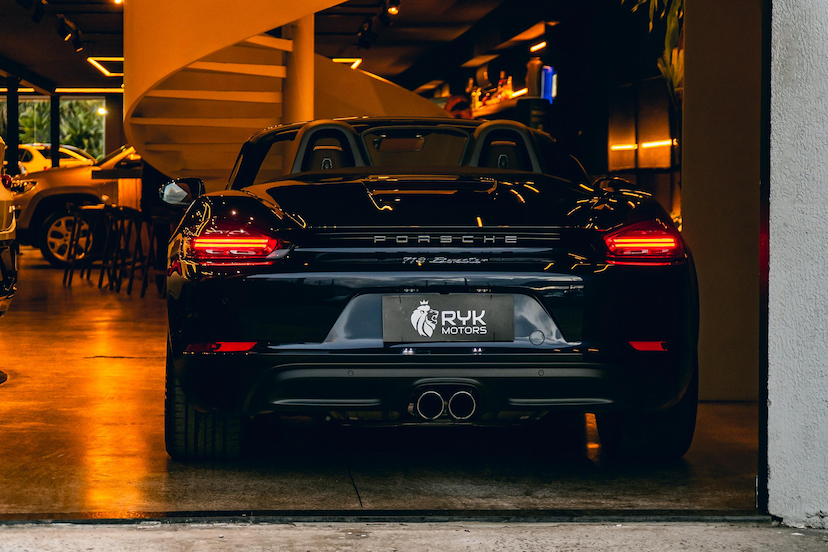 Foto do veículo PORSCHE 718 2.0 16V H4 GASOLINA BOXSTER PDK 2020 7.000 KM 489.900,00