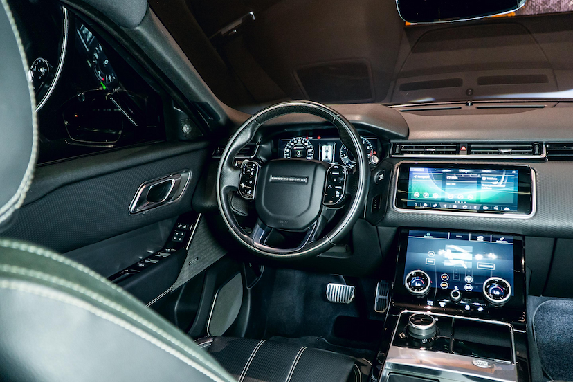 Foto do veículo LAND ROVER RANGE ROVER VELAR 3.0 V6 P380 GASOLINA R-DYNAMIC SE AUTOMÁTICO 2018 40.350 KM 309.900,00