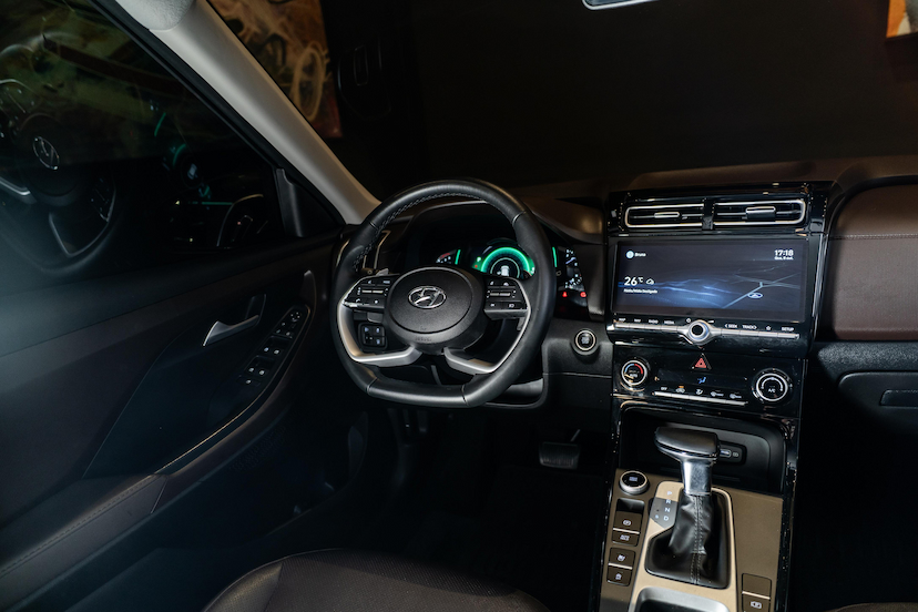 Foto do veículo HYUNDAI CRETA 1.0 TGDI FLEX PLATINUM AUTOMÁTICO 2023 67.582 KM 125.900,00