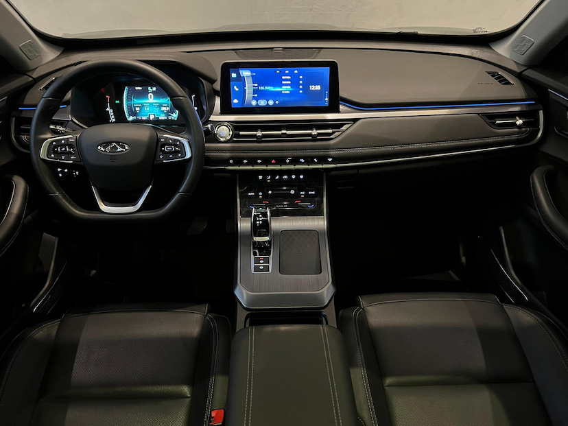 Foto do veículo CAOA CHERY TIGGO 5X PRO 1.5 TCI FLEX HYBRID MAX DRIVE CVT 2025 7.548 KM 144.900,00