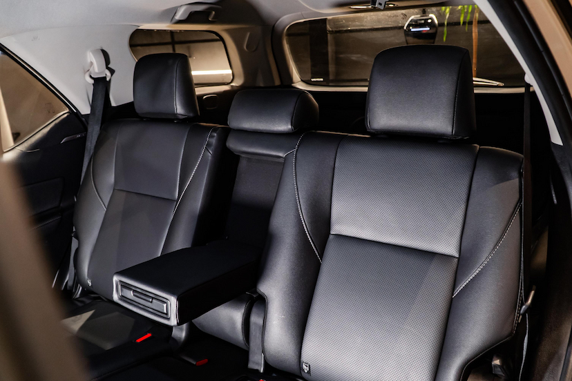 Foto do veículo TOYOTA HILUX SW4 2.8 D-4D TURBO DIESEL SRX 4X4 AUTOMÁTICO 2021 94.000 KM 272.900,00