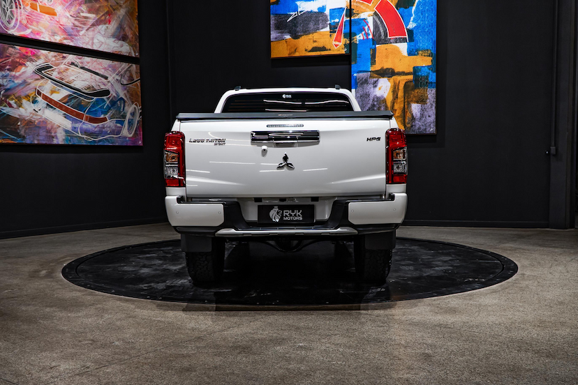 Foto do veículo MITSUBISHI L200 TRITON 2.4 16V TURBO DIESEL SPORT HPE CD 4P 4X4 AUTOMÁTICO 2024 35.088 KM 227.900,00