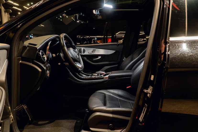 Foto do veículo MERCEDES-BENZ GLC 250 2.0 CGI GASOLINA COUPÉ 4MATIC 9G-TRONIC 2019 71.902 KM 214.900,00