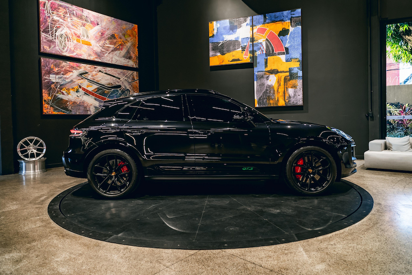 Foto do veículo PORSCHE MACAN 2.9 V6 BITURBO GASOLINA GTS PDK 2023 9.621 KM 614.900,00