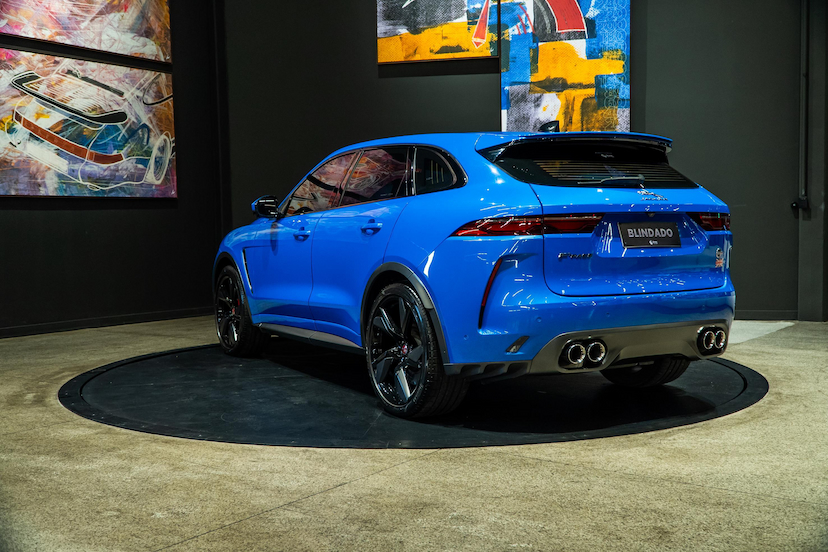 Foto do veículo JAGUAR F-PACE 5.0 V8 SUPERCHARGED SVR AWD 4P AUTOMÁTICO 2022 23.130 KM 549.900,00