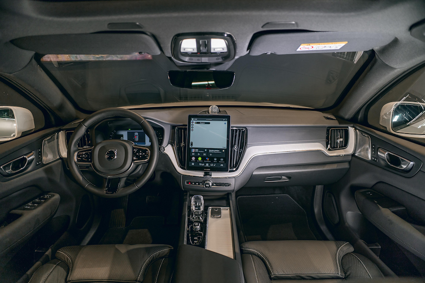 Foto do veículo VOLVO XC60 2.0 T8 PHEV ULTRA AWD GEARTRONIC 2026 100 KM 645.900,00