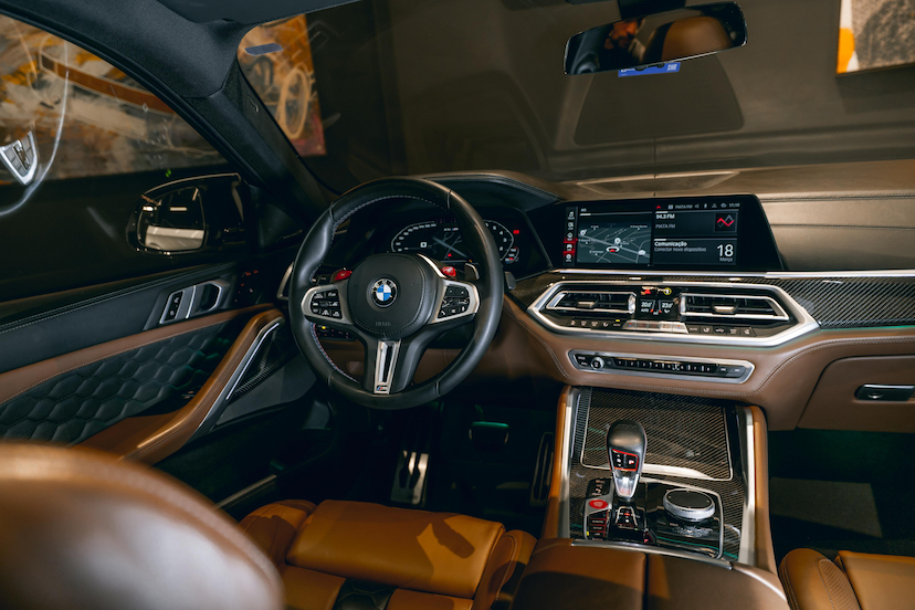 Foto do veículo BMW X6 4.4 M 4X4 COUPÉ V8 32V BI-TURBO GASOLINA 4P AUTOMÁTICO 2021 34.604 KM 529.900,00