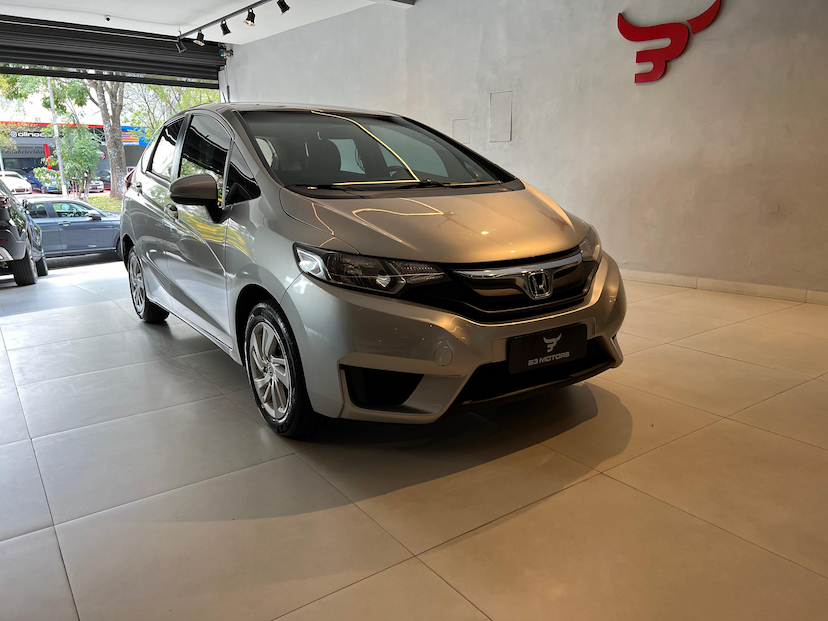 Foto do veículo HONDA FIT 1.5 LX 16V FLEX 4P AUTOMÁTICO 2016 61.627 KM 75.900,00