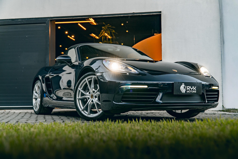 Foto do veículo PORSCHE 718 2.0 16V H4 GASOLINA BOXSTER PDK 2020 7.000 KM 489.900,00
