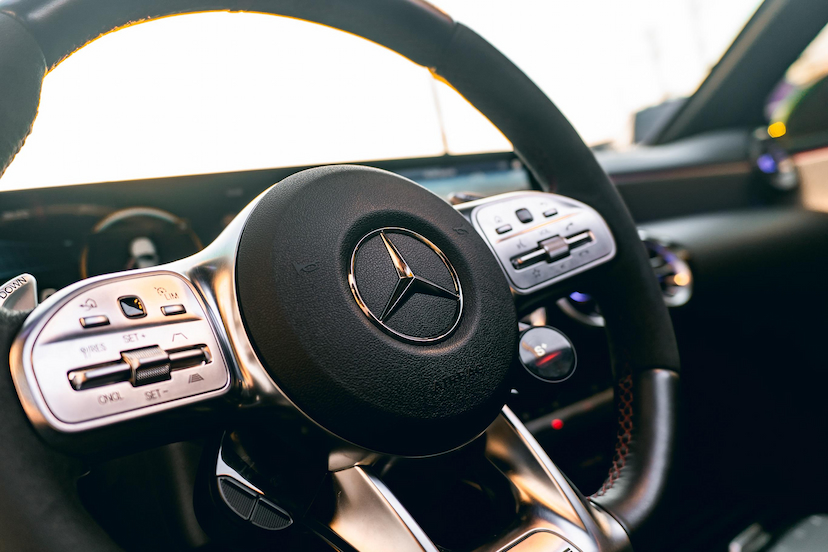Foto do veículo MERCEDES-BENZ A 45 AMG 2.0 CGI GASOLINA S 4MATIC SPEEDSHIFT 2022 38.953 KM 381.900,00