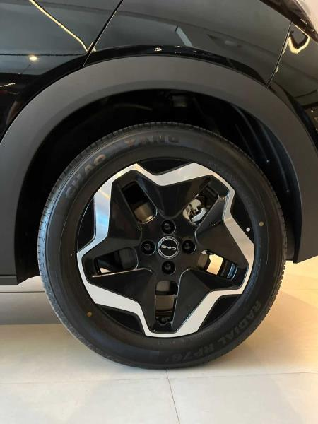 Foto do veículo BYD DOLPHIN 44,9 KW ELÉTRICO 2024 0 KM 139.900,00