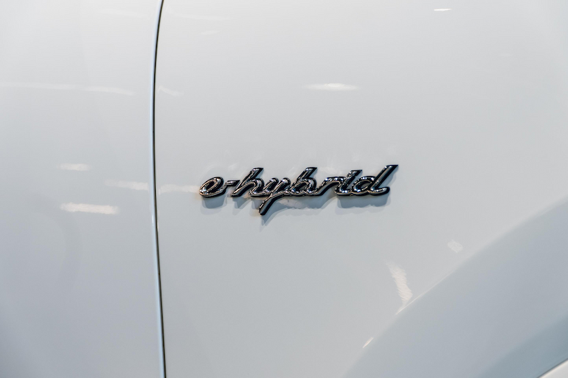 Foto do veículo PORSCHE CAYENNE 3.0 V6 E-HYBRID AWD TIPTRONIC S 2023 12.535 KM 634.900,00