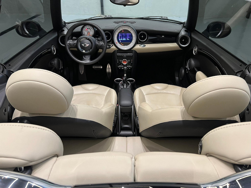 Foto do veículo MINI COOPER 1.6 S CABRIO 16V TURBO GASOLINA 2P AUTOMÁTICO 2014 41.469 KM 129.900,00