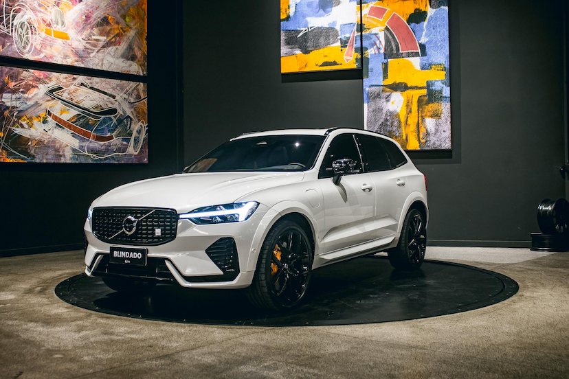Foto do veículo VOLVO XC60 2.0 T8 RECHARGE POLESTAR ENGINEERED AWD GEARTRONIC 2022 48.210 KM 319.900,00