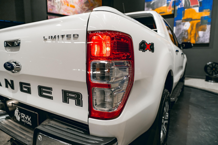 Foto do veículo FORD RANGER 3.2 LIMITED 4X4 CD 20V DIESEL 4P AUTOMÁTICO 2021 102.550 KM 169.900,00