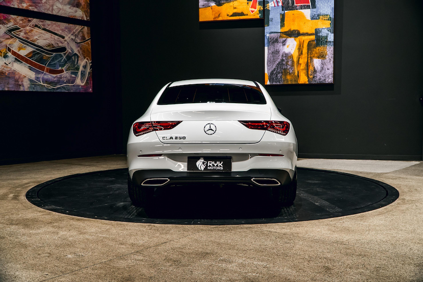 Foto do veículo MERCEDES-BENZ CLA 250 2.0 CGI GASOLINA 7G-DCT 2023 16.056 KM 239.900,00