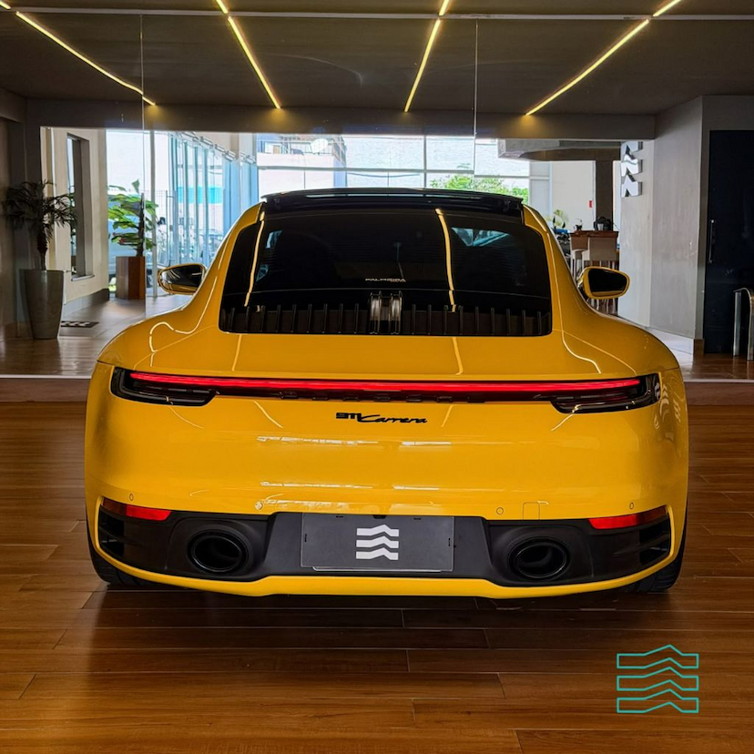 Foto do veículo PORSCHE 911  2024 5.900 KM R$ 890.000,00