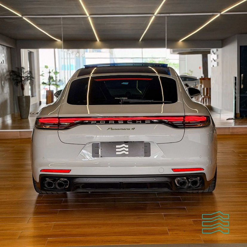Foto do veículo PORSCHE PANAMERA 4  2.9 462CV (HíBRIDO) 2023 10.892 KM 630.000,00
