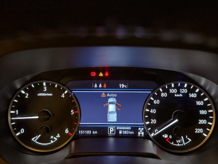 Foto do veículo NISSAN FRONTIER PLATI. CD  2.3 BI-TB DIES.AUT. 2023 151.097 KM 198.000,00