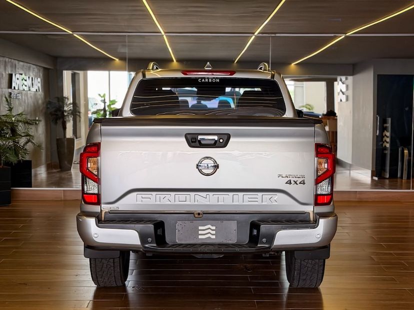 Foto do veículo NISSAN FRONTIER PLATI. CD  2.3 BI-TB DIES.AUT. 2023 151.097 KM 198.000,00