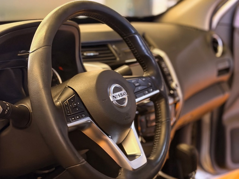 Foto do veículo NISSAN FRONTIER PLATI. CD  2.3 BI-TB DIES.AUT. 2023 151.097 KM 198.000,00
