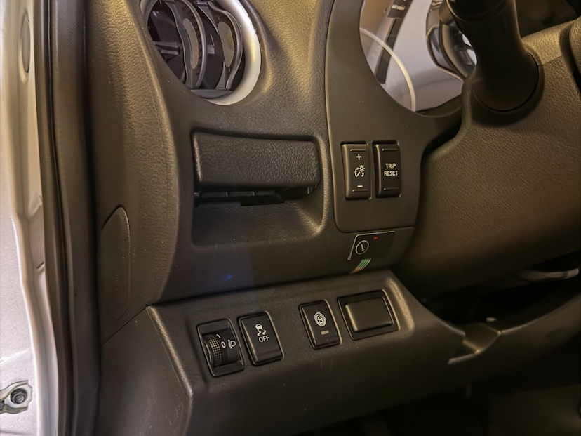 Foto do veículo NISSAN FRONTIER PLATI. CD  2.3 BI-TB DIES.AUT. 2023 151.097 KM 198.000,00
