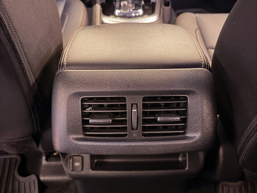 Foto do veículo NISSAN FRONTIER PLATI. CD  2.3 BI-TB DIES.AUT. 2023 151.097 KM 198.000,00