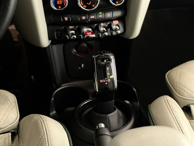 Foto do veículo MINI COOPER S 2.0 TURBO 16V 3P AUT. 2022 38.456 KM 150.000,00
