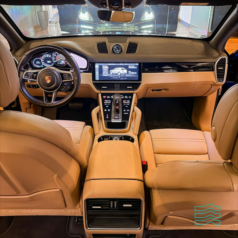 Foto do veículo PORSCHE CAYENNE 3.0 V6 (HíBRIDO) 2020 19.440 KM 499.000,00
