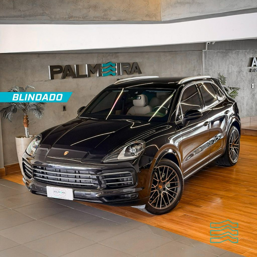 Foto do veículo PORSCHE CAYENNE 3.0 V6 (HíBRIDO) 2020 19.440 KM 499.000,00