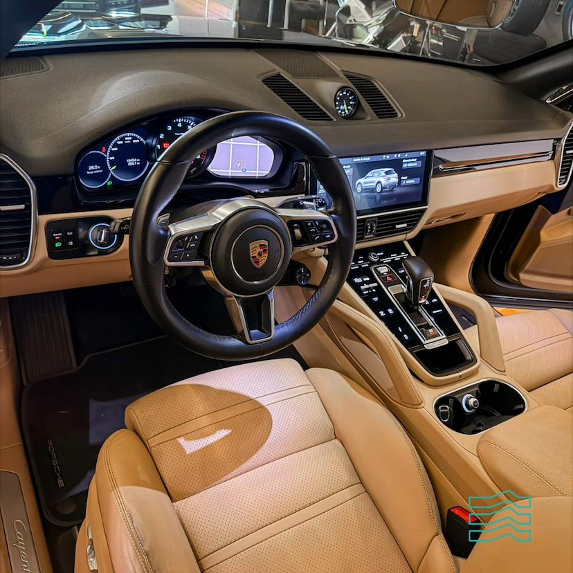Foto do veículo PORSCHE CAYENNE 3.0 V6 (HíBRIDO) 2020 19.440 KM 499.000,00