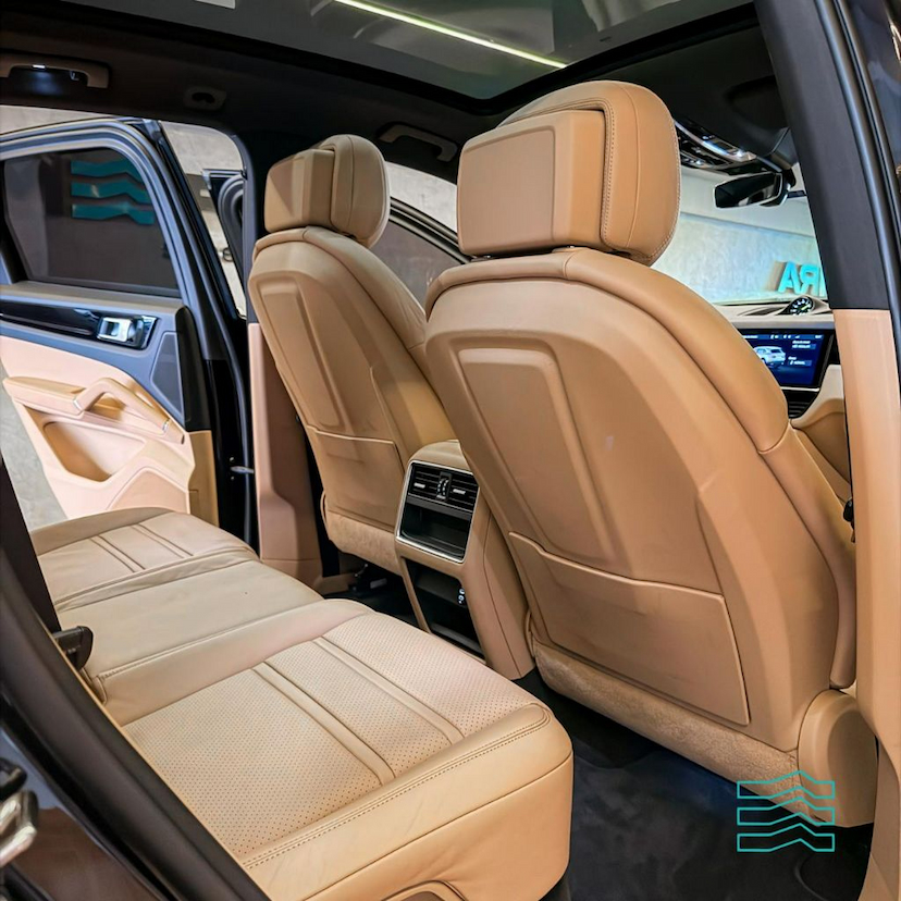 Foto do veículo PORSCHE CAYENNE 3.0 V6 (HíBRIDO) 2020 19.440 KM 499.000,00