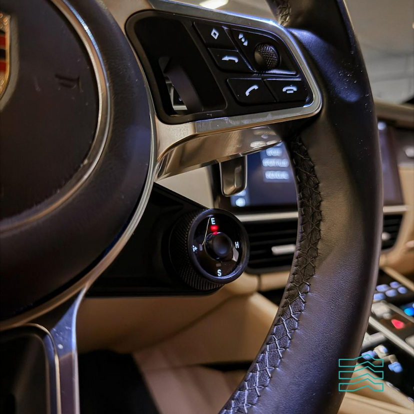 Foto do veículo PORSCHE CAYENNE 3.0 V6 (HíBRIDO) 2020 19.440 KM 499.000,00