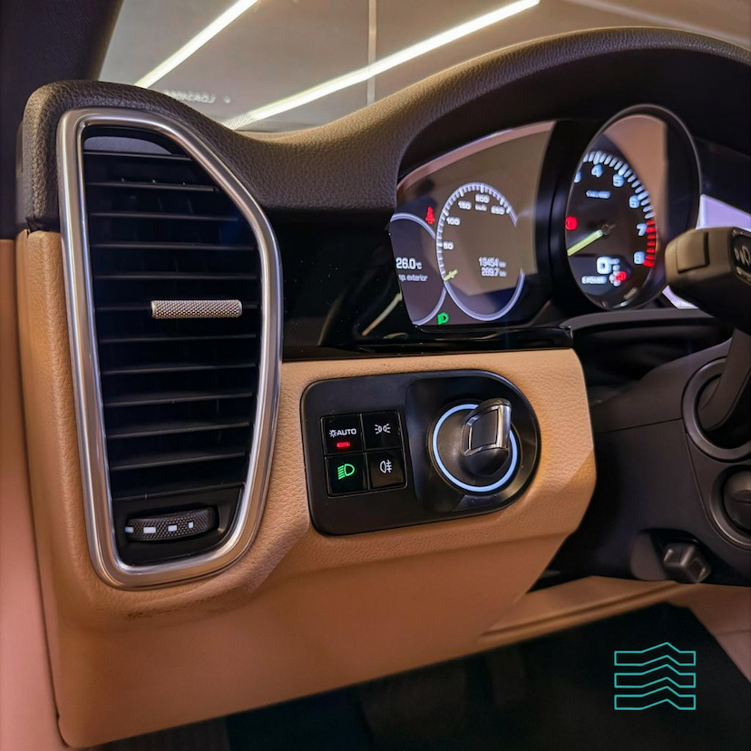 Foto do veículo PORSCHE CAYENNE 3.0 V6 (HíBRIDO) 2020 19.440 KM 499.000,00