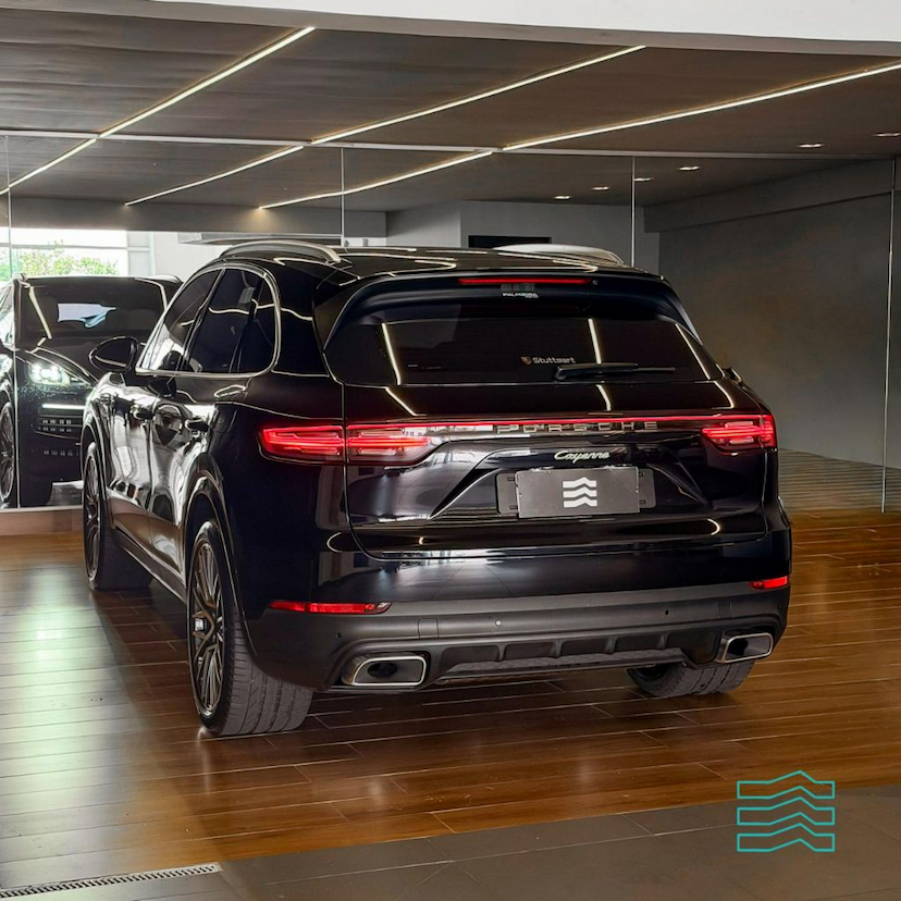 Foto do veículo PORSCHE CAYENNE 3.0 V6 (HíBRIDO) 2020 19.440 KM 499.000,00
