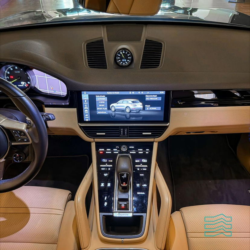 Foto do veículo PORSCHE CAYENNE 3.0 V6 (HíBRIDO) 2020 19.440 KM 499.000,00