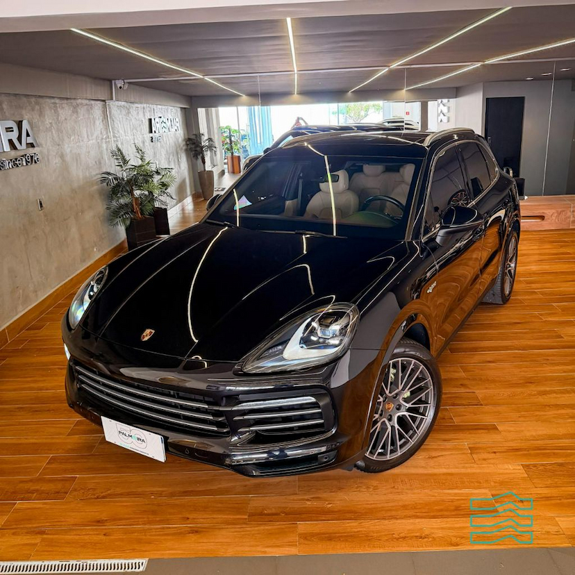 Foto do veículo PORSCHE CAYENNE 3.0 V6 (HíBRIDO) 2020 19.440 KM 499.000,00