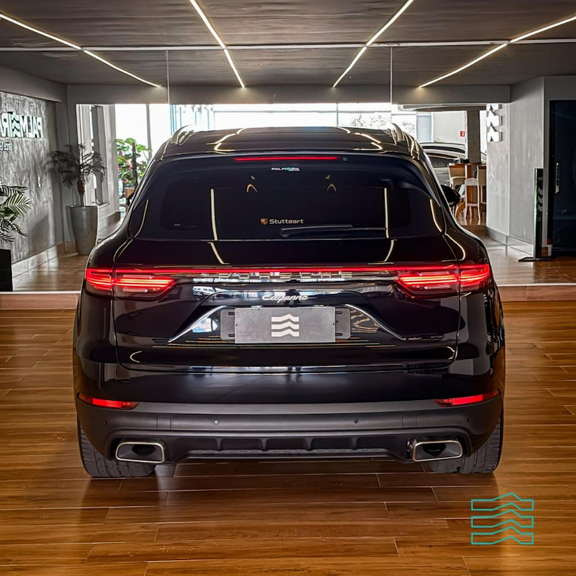 Foto do veículo PORSCHE CAYENNE 3.0 V6 (HíBRIDO) 2020 19.440 KM 499.000,00