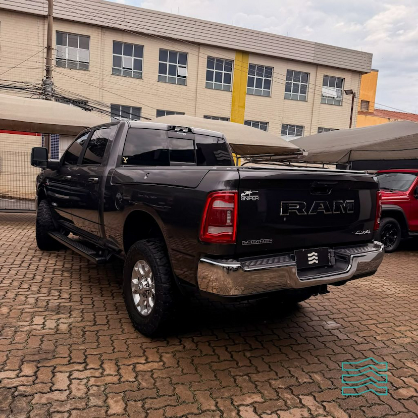 Foto do veículo RAM 2500 LARAMIE  6.7 TDI  CD 4X4 DIESEL 2024 28.129 KM 390.000,00
