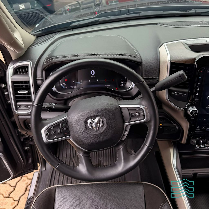 Foto do veículo RAM 2500 LARAMIE  6.7 TDI  CD 4X4 DIESEL 2024 28.129 KM 390.000,00