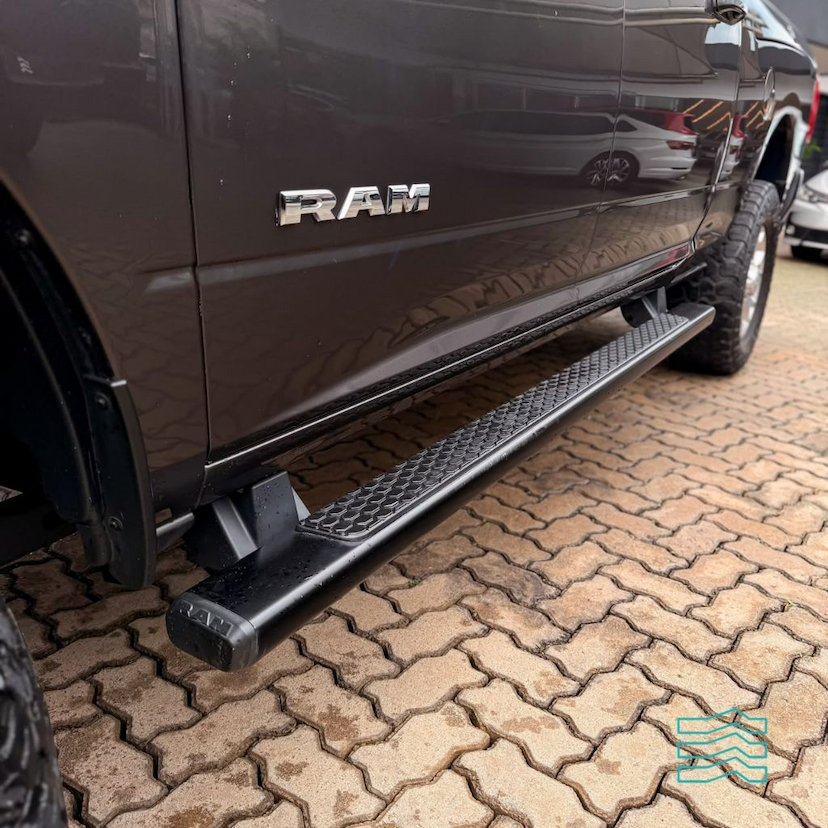 Foto do veículo RAM 2500 LARAMIE  6.7 TDI  CD 4X4 DIESEL 2024 28.129 KM 390.000,00