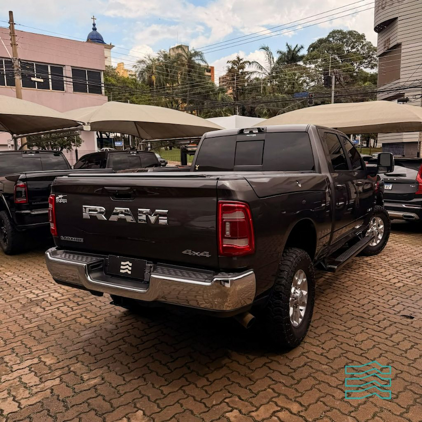 Foto do veículo RAM 2500 LARAMIE  6.7 TDI  CD 4X4 DIESEL 2024 28.129 KM 390.000,00