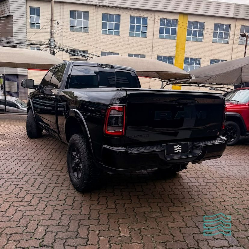Foto do veículo RAM 2500 LARAM. 6.7 NIGHT ED. TB CD 4X4 DIE. 2022 57.362 KM 359.900,00