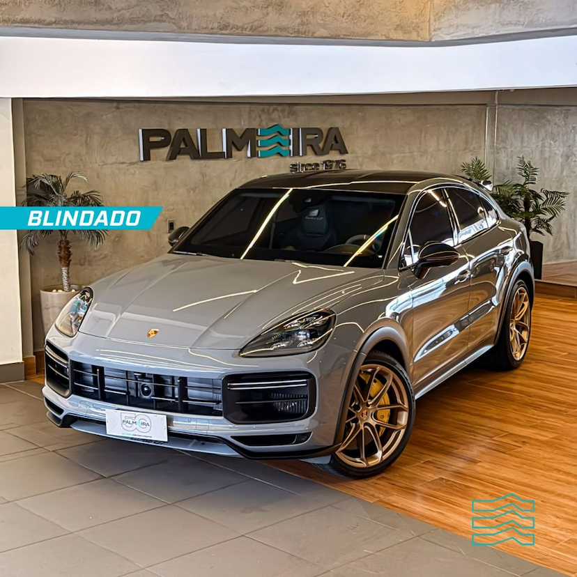 Foto do veículo PORSCHE CAYENNE TURBO GT 4.0 V8 2023 23.131 KM 949.000,00