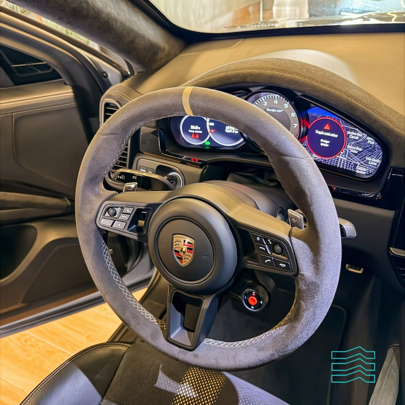 Foto do veículo PORSCHE CAYENNE TURBO GT 4.0 V8 2023 23.131 KM 949.000,00