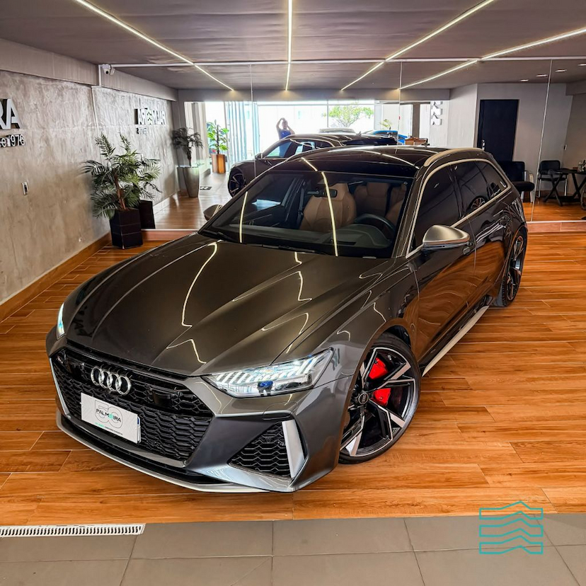 Foto do veículo AUDI RS6  2023 20.452 KM R$ 899.000,00